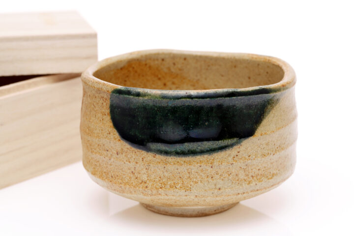 骨とう品の茶碗(抹茶碗)